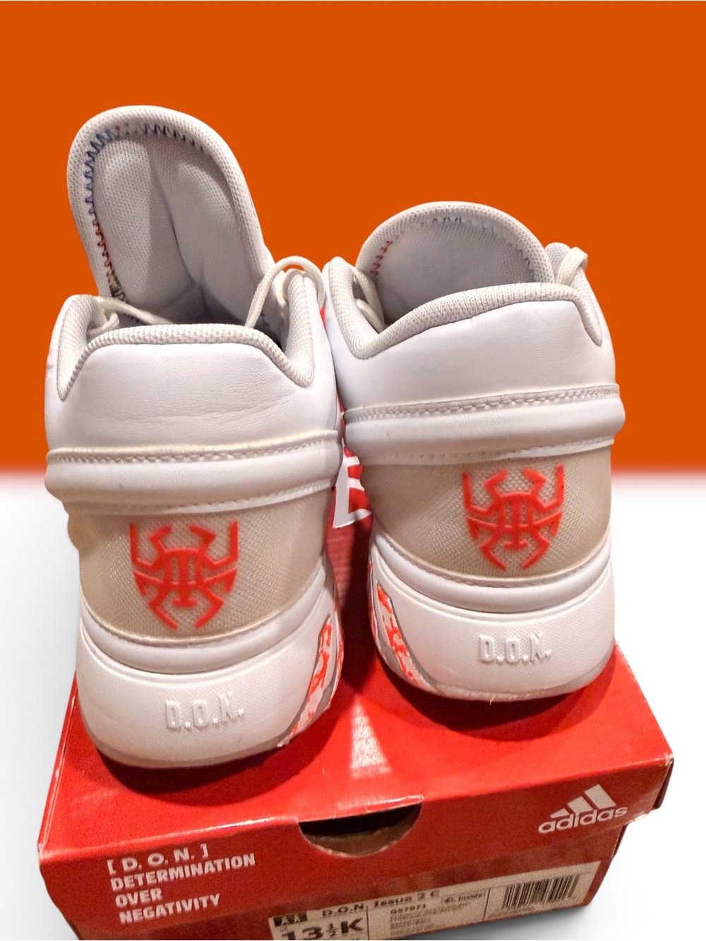 Adidas D.O.N. Issue 2C - Picture 4 of 5